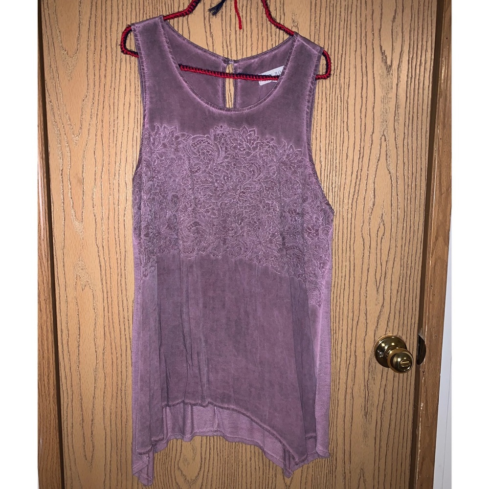 Knox rose tank
